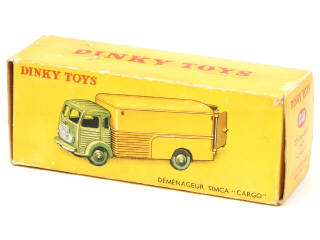 Lot 425 - DINKY TOYS (FRANCE) (1)