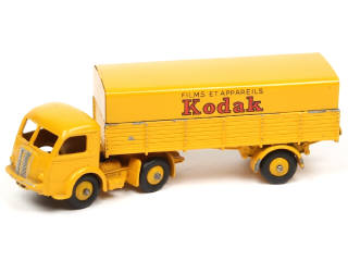 Lot 474 - DINKY TOYS (FRANCE) (1)