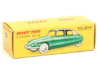 Lot 416 - DINKY TOYS (FRANCE) (1)