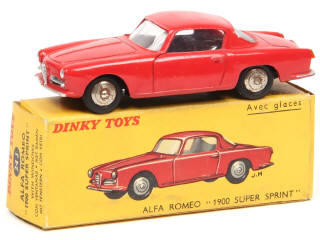 Lot 437 - DINKY TOYS (FRANCE) (1)