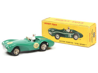 Lot 442 - DINKY TOYS (FRANCE) (1)