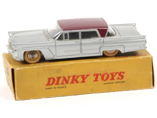 Lot 432 - DINKY TOYS (FRANCE) (1)