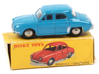 Lot 426 - DINKY TOYS (FRANCE) (1)