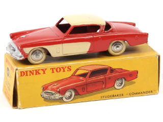 Lot 412 - DINKY TOYS (FRANCE) (1)