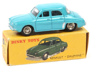 Lot 425 - DINKY TOYS (FRANCE) (1)
