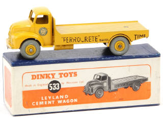 Lot 330 - DINKY TOYS (GB) (1)
