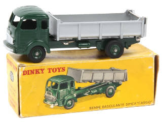 Lot 507 - DINKY TOYS (FRANCE) (1)