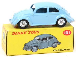 Lot 269 - DINKY TOYS (GB) (1)