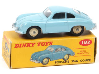 Lot 271 - DINKY TOYS (GB) (1)