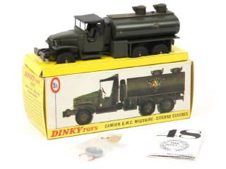 Lot 537 - DINKY TOYS (FRANCE) (1)