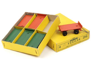 Lot 219 - DINKY TOYS (GB) (1)
