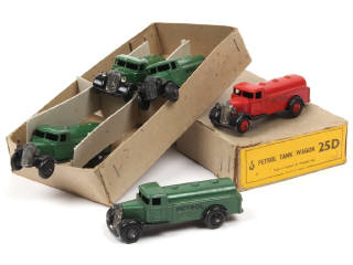 Lot 296 - DINKY TOYS (GB) (6)