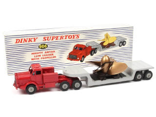 Lot 351 - DINKY TOYS (GB) (1)