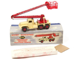 Lot 346 - DINKY TOYS (GB) (1)