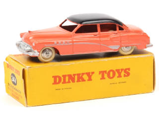 Lot 409 - DINKY TOYS (FRANCE) (1)
