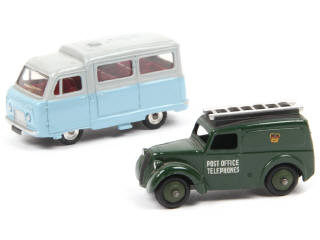 Lot 298 - DINKY TOYS (GB) (2)