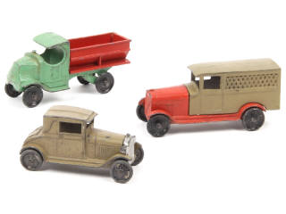 Lot 385 - TOOTSIETOY (USA) (3)