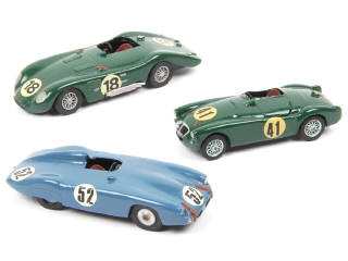 Lot 429 - DIVERS (3)