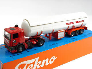 Lot 335 - TEKNO (HOLLAND) (1)