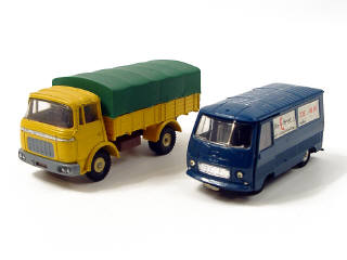 Lot 249 - DINKY TOYS FRANCE (2)