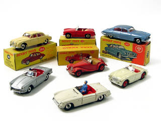 Lot 268 - DINKY TOYS (GB) (7)