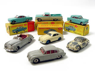 Lot 269 - DINKY TOYS (GB) (7)