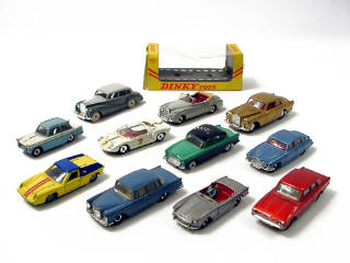 Lot 275 - DINKY TOYS (GB) (11)