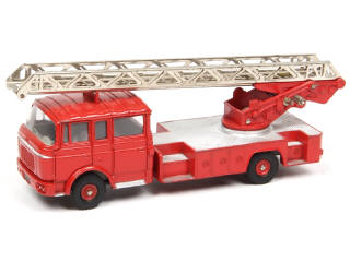 Lot 404 - DINKY TOYS (FRANCE) (1)