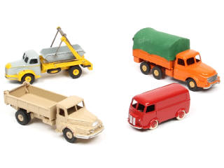 Lot 459 - DINKY TOYS (FRANCE) (4)