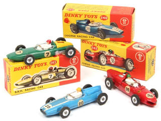 Lot 392 - DINKY TOYS (GB) (3)