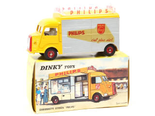 Lot 607 - DINKY TOYS (FRANCE) (1)