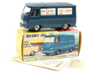 Lot 599 - DINKY TOYS (FRANCE) (1)