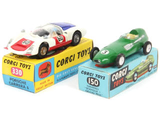 Lot 425 - CORGI TOYS (GB) (2)