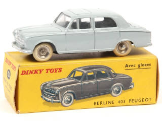 Lot 317 - DINKY TOYS (FRANCE) (1)