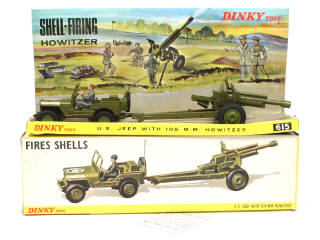 Lot 259 - DINKY TOYS (GB) (1)