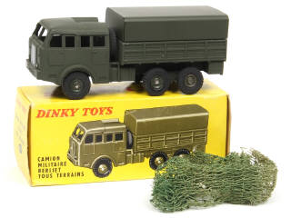 Lot 384 - DINKY TOYS (FRANCE) (1)