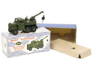 Lot 262 - DINKY TOYS (GB) (1)