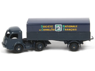 Lot 363 - DINKY TOYS (FRANCE) (1)