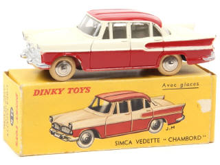 Lot 440 - DINKY TOYS (FRANCE) (1)