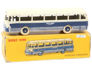 Lot 580 - DINKY TOYS (FRANCE) (1)