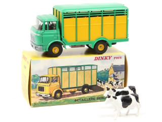 Lot 604 - DINKY TOYS (FRANCE) (1)