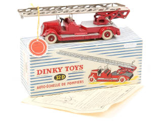 Lot 615 - DINKY TOYS (FRANCE) (1)