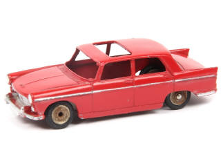 Lot 423 - DINKY TOYS (FRANCE) (1)