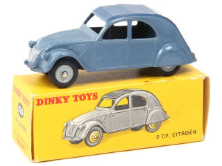 Lot 471 - DINKY TOYS (FRANCE) (1)