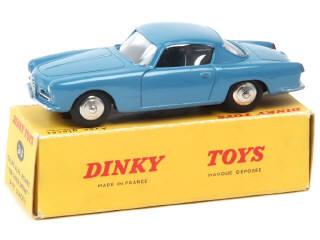 Lot 437 - DINKY TOYS (FRANCE) (1)