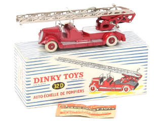 Lot 614 - DINKY TOYS (FRANCE) (1)