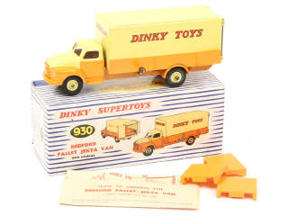 Lot 387 - DINKY TOYS (GB) (1)
