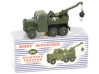 Lot 382 - DINKY TOYS (GB) (1)