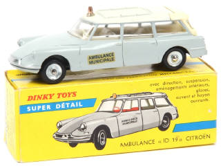 Lot 490 - DINKY TOYS (FRANCE) (1)
