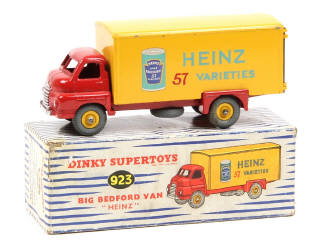 Lot 386 - DINKY TOYS (GB) (1)